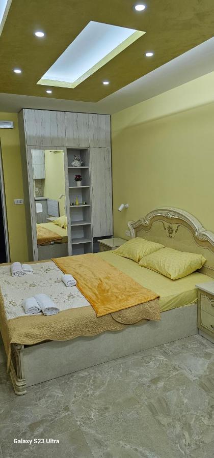 Ekonomic Apartmani Golubovci Luaran gambar